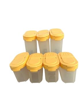 7 Yellow Tupperware Modular Mates Spice Containers Shakers with Lids 2 sizes